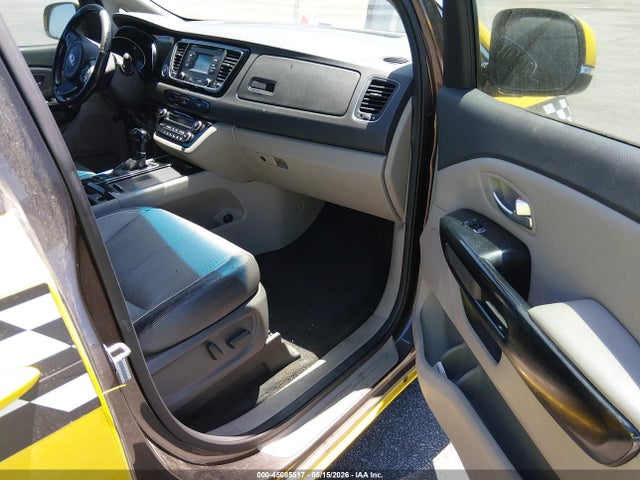 45085517 :رقم المزاد ، KNDMC5C14F6023054 vin ، 2015 Kia Sedona Ex مزاد بيع