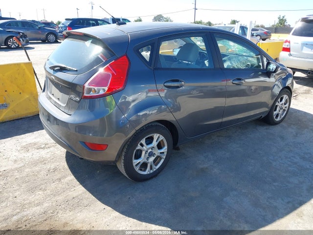 3FADP4EJ2FM203957 Ford FIESTA SE