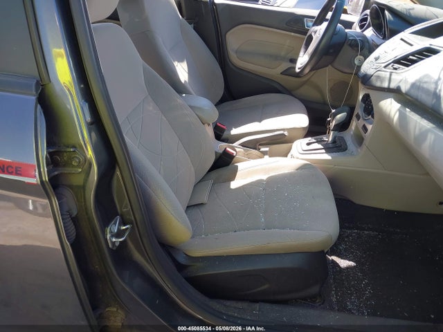3FADP4EJ2FM203957 Ford FIESTA SE