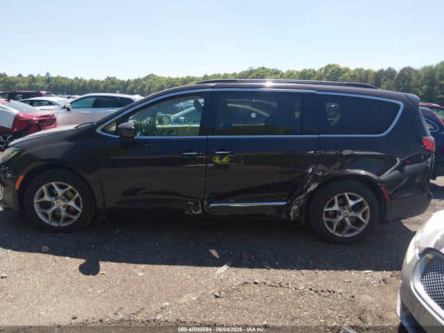 Auction sale of the 2017 Chrysler Pacifica Touring-l, vin: 2C4RC1BG4HR593412, lot number: 45085594