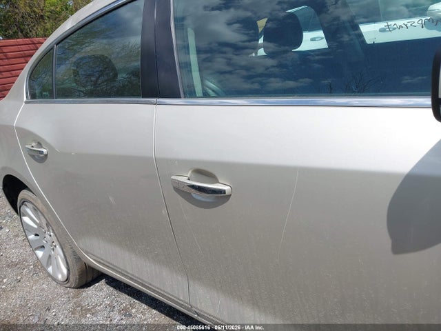 45085616 :رقم المزاد ، 1G4GC5G31GF115888 vin ، 2016 Buick Lacrosse Leather مزاد بيع