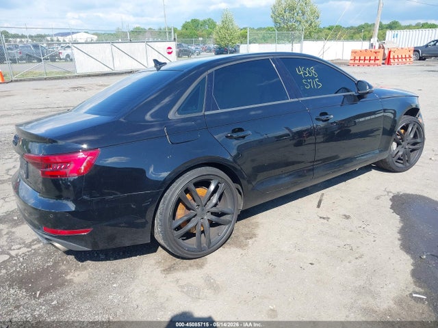 Продаж на аукціоні авто 2017 Audi A4 2.0t Premium, vin: WAUGNAF4XHN002334, номер лоту: 45085715