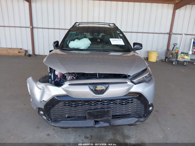 2025 Toyota Corolla Cross Hybrid Xse მანქანა იყიდება აუქციონზე, vin: 7MUFBABG2SV077012, აუქციონის ნომერი: 45085728