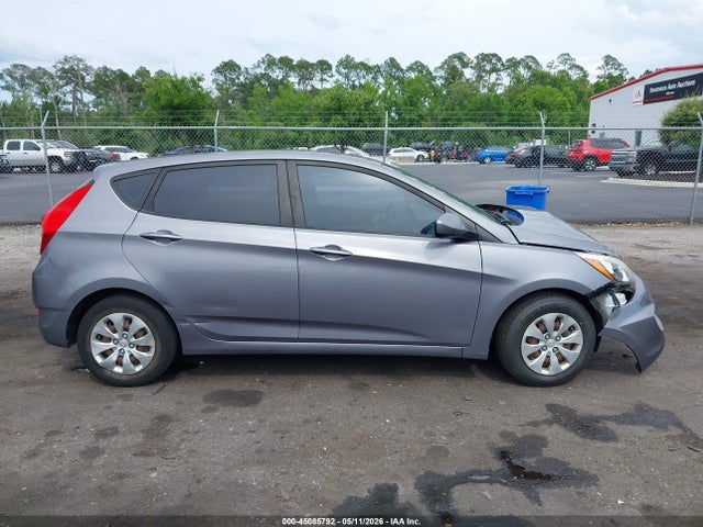 2017 Hyundai Accent Se მანქანა იყიდება აუქციონზე, vin: KMHCT5AE1HU345727, აუქციონის ნომერი: 45085792