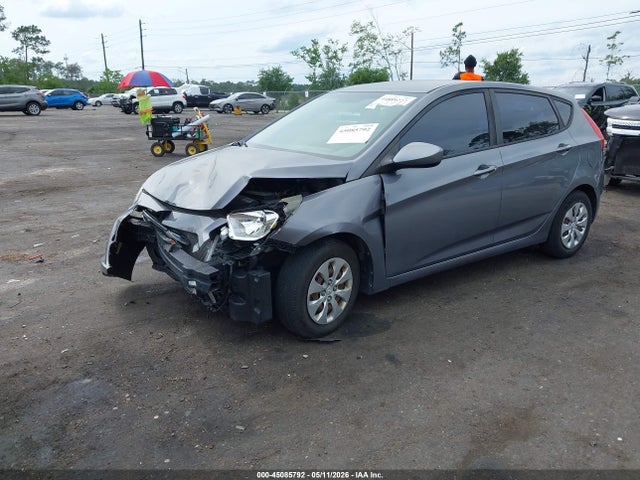2017 Hyundai Accent Se მანქანა იყიდება აუქციონზე, vin: KMHCT5AE1HU345727, აუქციონის ნომერი: 45085792
