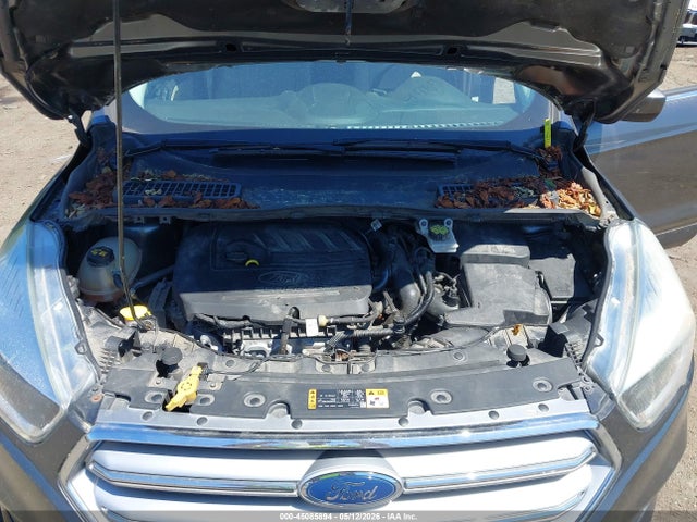 Продажа на аукционе авто 2017 Ford Escape Se, vin: 1FMCU0GDXHUC04427, номер лота: 45085894