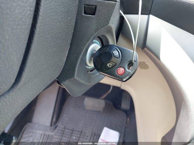 Продажа на аукционе авто 2017 Ford Escape Se, vin: 1FMCU0GDXHUC04427, номер лота: 45085894