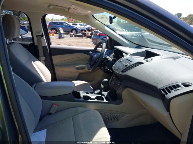 Продажа на аукционе авто 2017 Ford Escape Se, vin: 1FMCU0GDXHUC04427, номер лота: 45085894