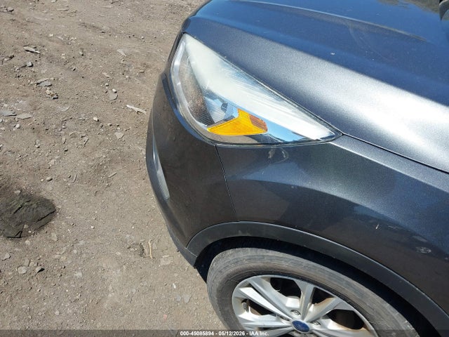 Продажа на аукционе авто 2017 Ford Escape Se, vin: 1FMCU0GDXHUC04427, номер лота: 45085894