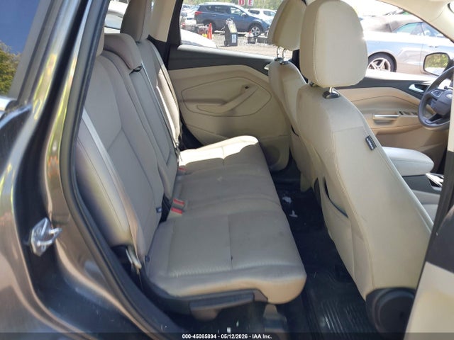 Продажа на аукционе авто 2017 Ford Escape Se, vin: 1FMCU0GDXHUC04427, номер лота: 45085894
