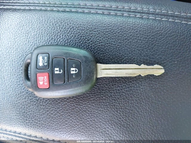 45085899 :رقم المزاد ، 2T1BURHE4HC842505 vin ، 2017 Toyota Corolla Se مزاد بيع