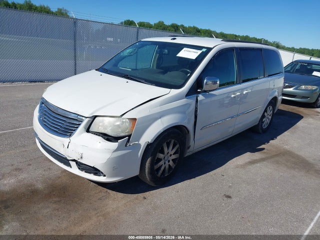 Auction sale of the 2011 Chrysler Town & Country Touring-l, vin: 2A4RR8DG1BR635573, lot number: 45085908