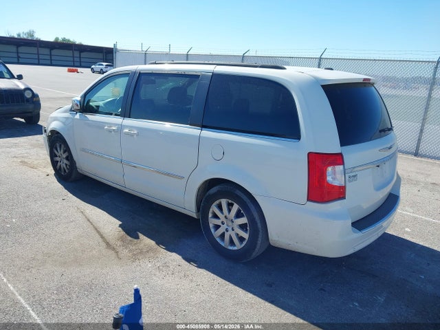 Auction sale of the 2011 Chrysler Town & Country Touring-l, vin: 2A4RR8DG1BR635573, lot number: 45085908