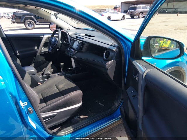 JTMRJREV6HD085251 Toyota Rav4 Hybrid Xle