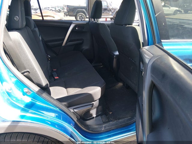 JTMRJREV6HD085251 Toyota Rav4 Hybrid Xle