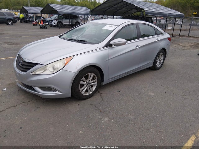 2013 Hyundai Sonata Gls მანქანა იყიდება აუქციონზე, vin: 5NPEB4AC3DH655505, აუქციონის ნომერი: 45085954