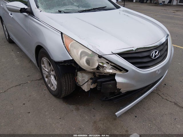 2013 Hyundai Sonata Gls მანქანა იყიდება აუქციონზე, vin: 5NPEB4AC3DH655505, აუქციონის ნომერი: 45085954