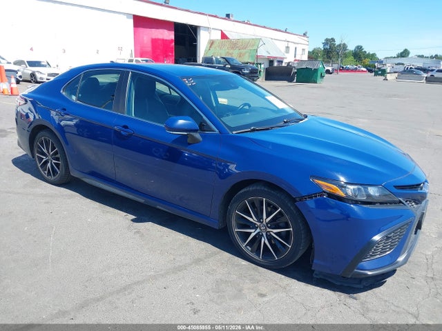45085955 :رقم المزاد ، 4T1G11AKXPU081024 vin ، 2023 Toyota Camry Se مزاد بيع