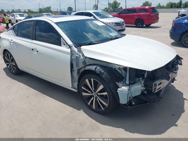 Nissan Altima 2.0 Sr 2019 1N4AL4CV9KC224692 Image 1