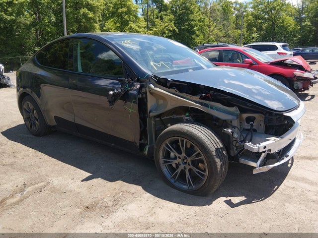 Продажа на аукционе авто 2025 Tesla Model Y Long Range Dual Motor All-wheel Drive, vin: 7SAYGDEE8SF304968, номер лота: 45085970