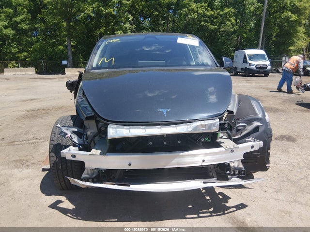 Продажа на аукционе авто 2025 Tesla Model Y Long Range Dual Motor All-wheel Drive, vin: 7SAYGDEE8SF304968, номер лота: 45085970