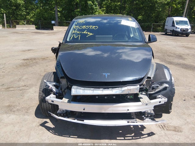 Продажа на аукционе авто 2025 Tesla Model Y Long Range Dual Motor All-wheel Drive, vin: 7SAYGDEE8SF304968, номер лота: 45085970