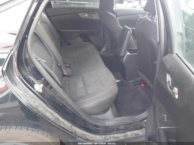 45086002 :رقم المزاد ، 3KPF24AD4ME338737 vin ، 2021 Kia Forte Fe مزاد بيع
