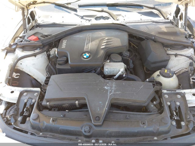 2015 Bmw 328i Xdrive მანქანა იყიდება აუქციონზე, vin: WBA3B3C59FF546525, აუქციონის ნომერი: 45086028