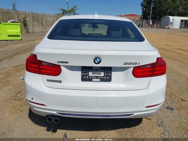 2015 Bmw 328i Xdrive მანქანა იყიდება აუქციონზე, vin: WBA3B3C59FF546525, აუქციონის ნომერი: 45086028