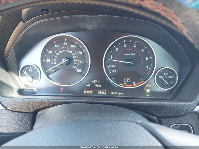 2015 Bmw 328i Xdrive მანქანა იყიდება აუქციონზე, vin: WBA3B3C59FF546525, აუქციონის ნომერი: 45086028