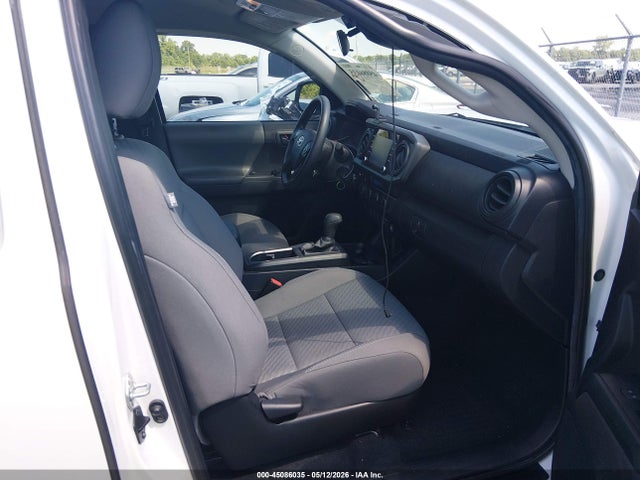 45086035 :رقم المزاد ، 3TYSZ5AN8NT057870 vin ، 2022 Toyota Tacoma Sr V6 مزاد بيع