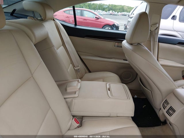 2013 Lexus Es 350 მანქანა იყიდება აუქციონზე, vin: JTHBK1GGXD2034600, აუქციონის ნომერი: 45086040