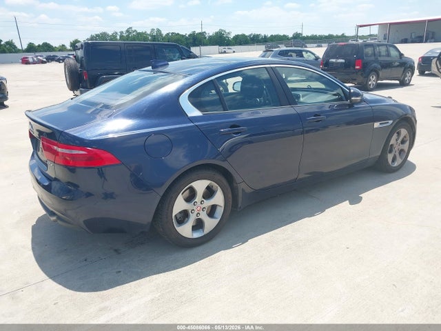 SAJAR4BG5HA975886 Jaguar Xe 25t