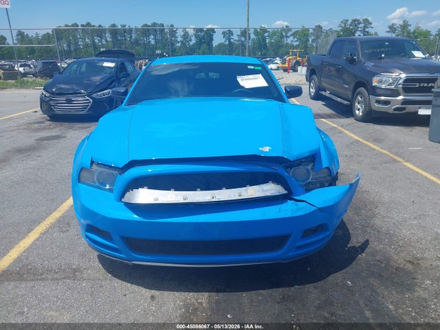 45086067 :رقم المزاد ، 1ZVBP8AM7E5205228 vin ، 2014 Ford Mustang V6 مزاد بيع