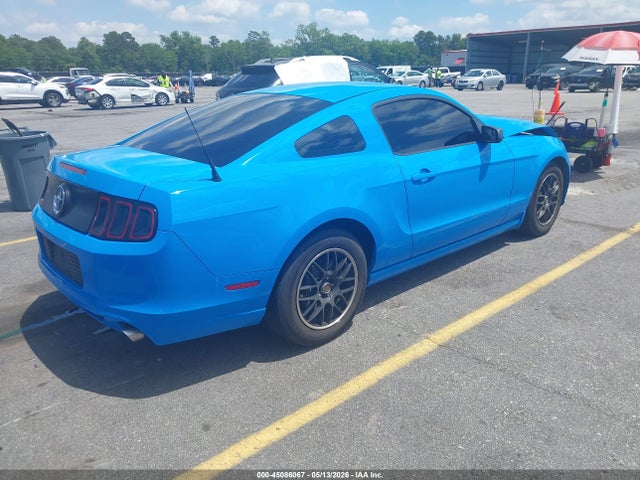 45086067 :رقم المزاد ، 1ZVBP8AM7E5205228 vin ، 2014 Ford Mustang V6 مزاد بيع