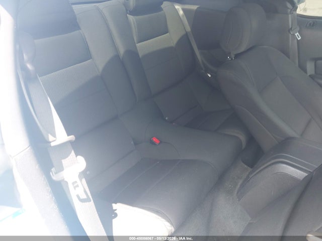 45086067 :رقم المزاد ، 1ZVBP8AM7E5205228 vin ، 2014 Ford Mustang V6 مزاد بيع