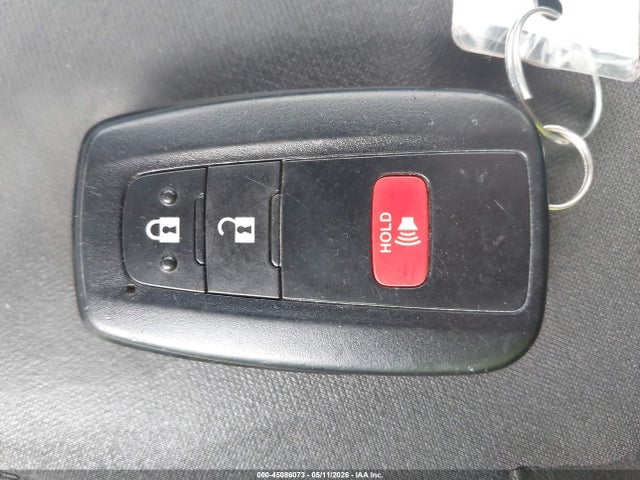 Продаж на аукціоні авто 2017 Toyota Prius Four, vin: JTDKARFUXH3038818, номер лоту: 45086073