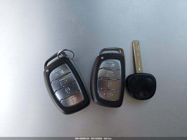 KM8J33A44HU430130 Hyundai Tucson Se Plus