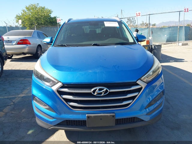 KM8J33A44HU430130 Hyundai Tucson Se Plus
