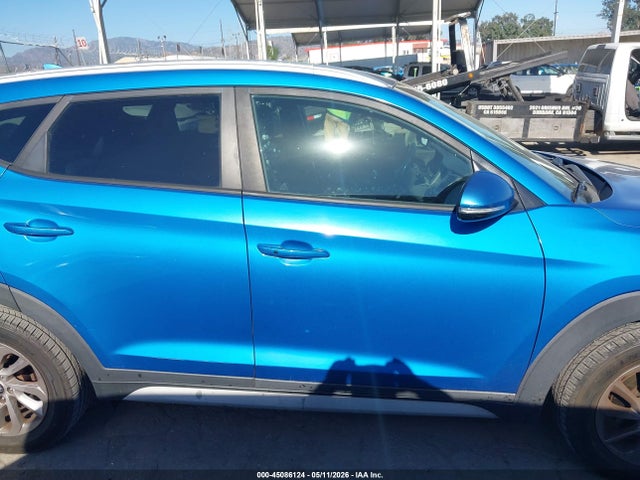 KM8J33A44HU430130 Hyundai Tucson Se Plus