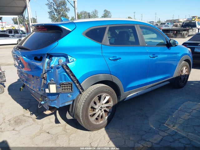 KM8J33A44HU430130 Hyundai Tucson Se Plus