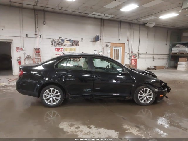 Продажа на аукционе авто 2010 Volkswagen Jetta Limited Edition, vin: 3VWRZ7AJXAM157284, номер лота: 45086134