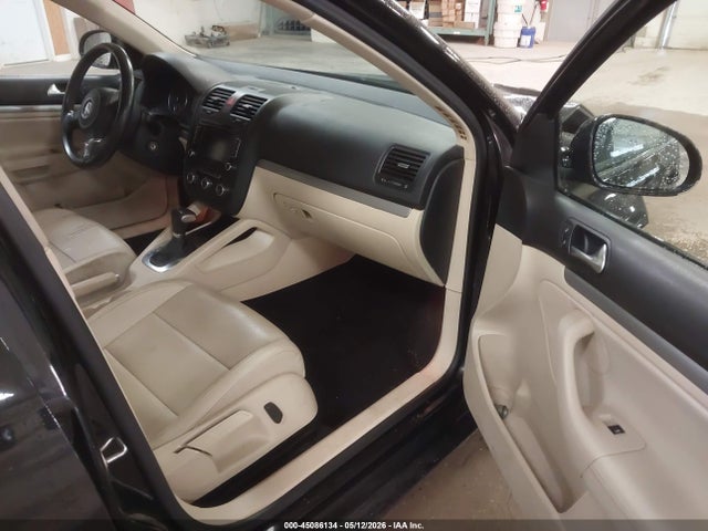 Продажа на аукционе авто 2010 Volkswagen Jetta Limited Edition, vin: 3VWRZ7AJXAM157284, номер лота: 45086134