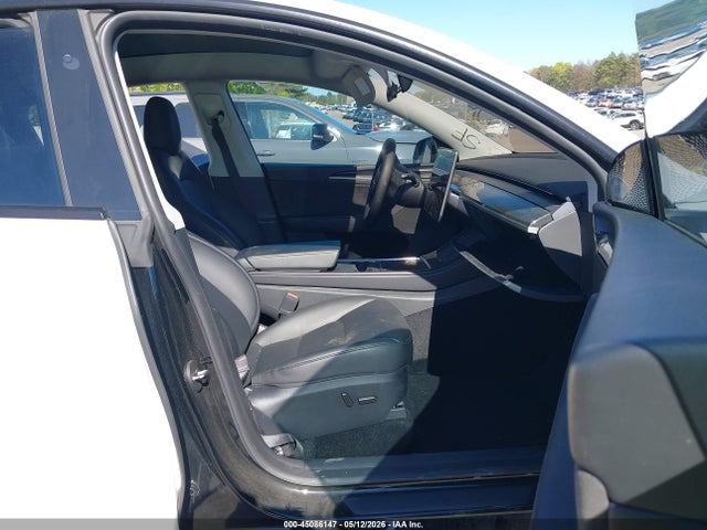 Продаж на аукціоні авто 2023 Tesla Model Y Awd/long Range Dual Motor All-wheel Drive, vin: 7SAYGDEE3PA187305, номер лоту: 45086147