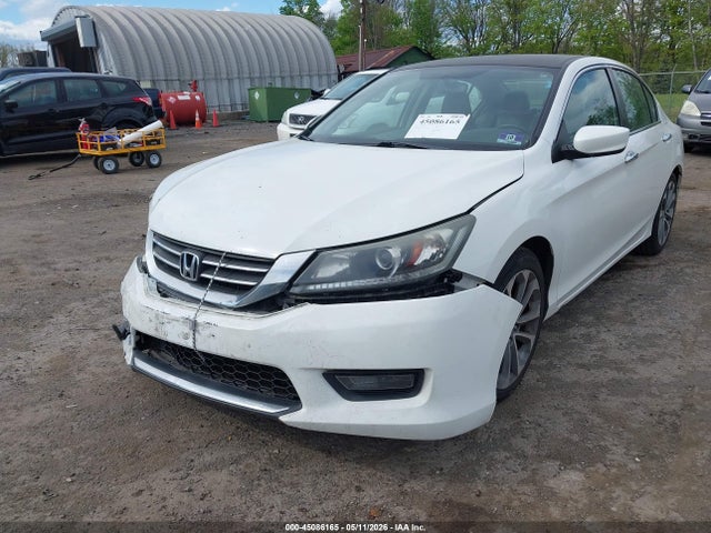 45086165 :رقم المزاد ، 1HGCR2F51FA021879 vin ، 2015 Honda Accord Sport مزاد بيع