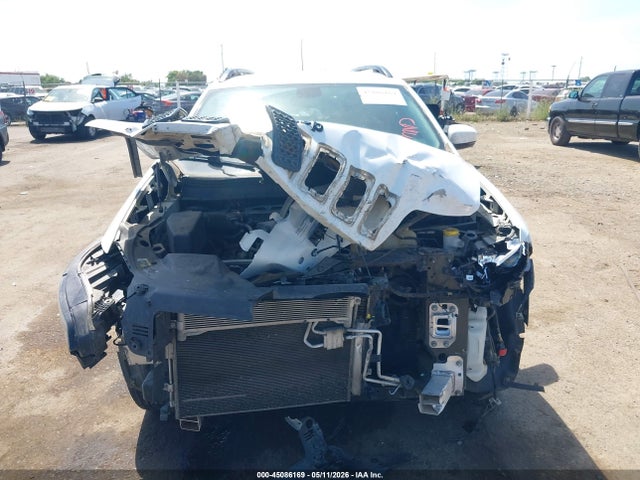 45086169 :رقم المزاد ، 1C4PJMLXXKD283479 vin ، 2019 Jeep Cherokee Altitude 4x4 مزاد بيع