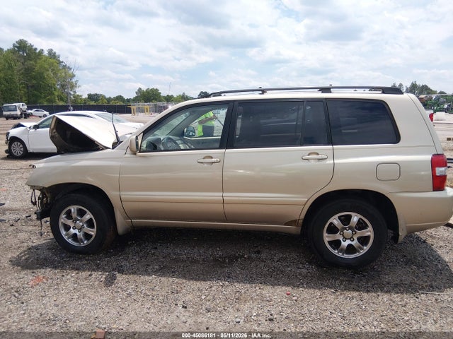 45086181 :رقم المزاد ، JTEDP21A350065203 vin ، 2005 Toyota Highlander V6 مزاد بيع