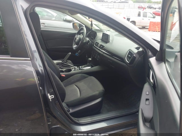 Продажа на аукционе авто 2016 Mazda Mazda3 I Sport, vin: JM1BM1U75G1332076, номер лота: 45086192