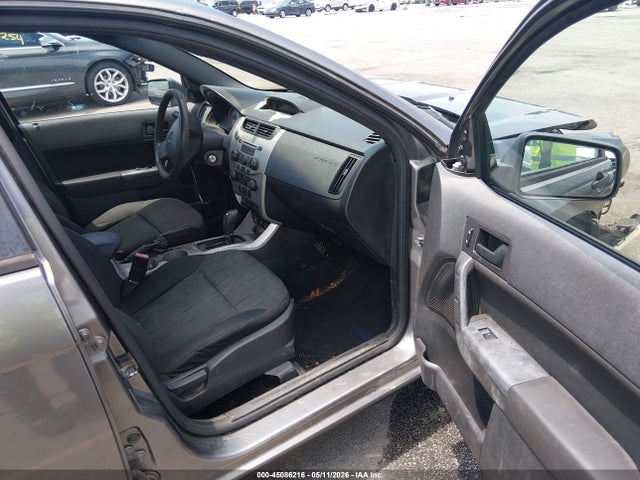 45086216 :رقم المزاد ، 1FAHP3FN9AW281819 vin ، 2010 Ford Focus Se مزاد بيع