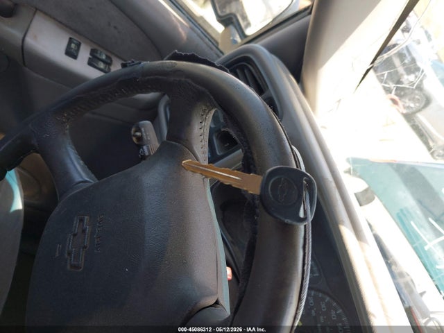 Продаж на аукціоні авто 2000 Chevrolet Silverado 1500 Ls, vin: 1GCEC14V3YE153656, номер лоту: 45086312